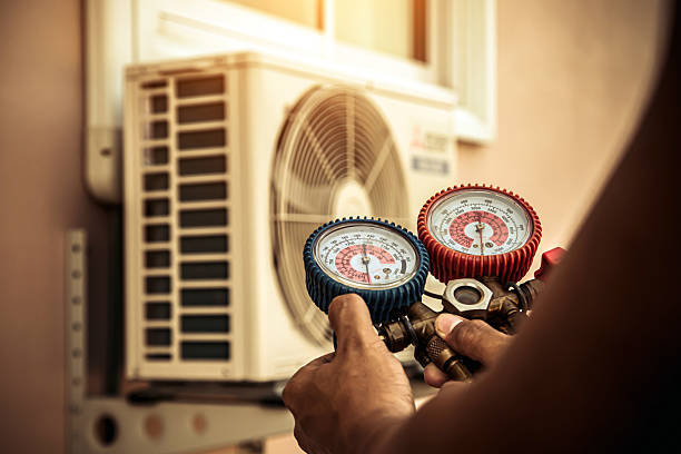 Professional Furnace Repair technician working in Glen Haven, CO